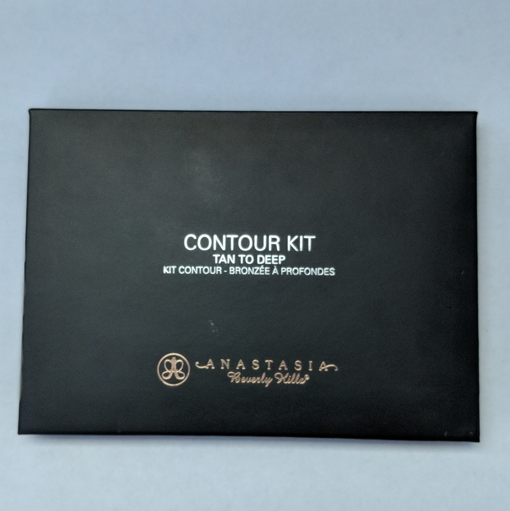 NIB! ABH Powder Contour Kit In "Tan To Deep"